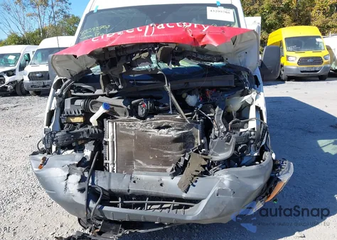 2017 Ford Transit-250 из США, поврежденный, VIN 1FTYR2CM1HKA08904